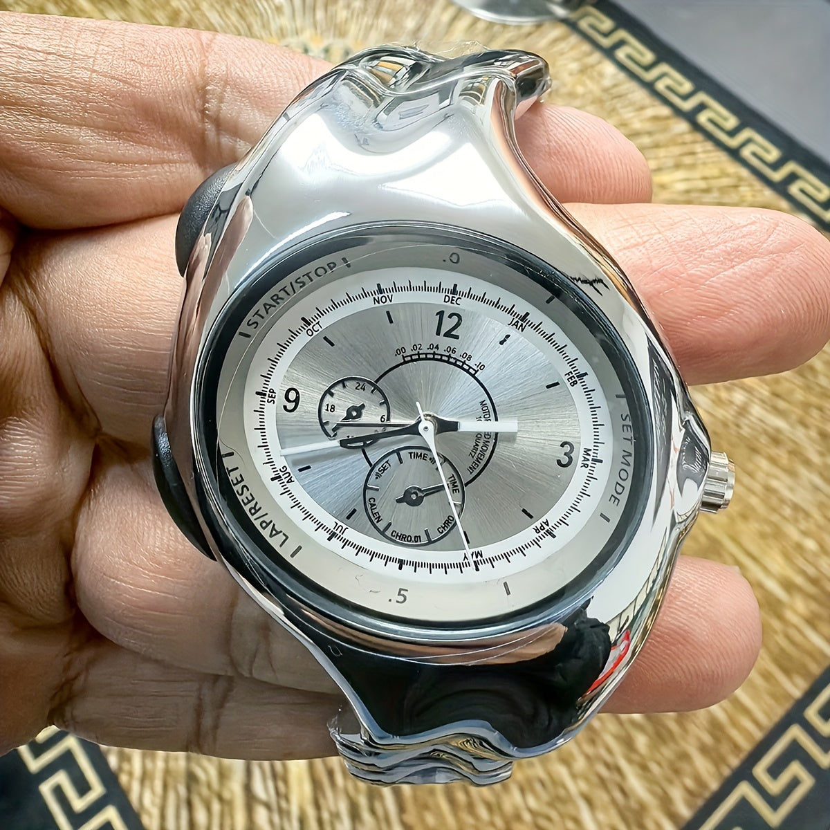 Fashion Luxury Men's Watch Business Sports Elegant Quartz Wristwatch Classic Casual Clock Suitable for Daily Life and Holiday Gifts